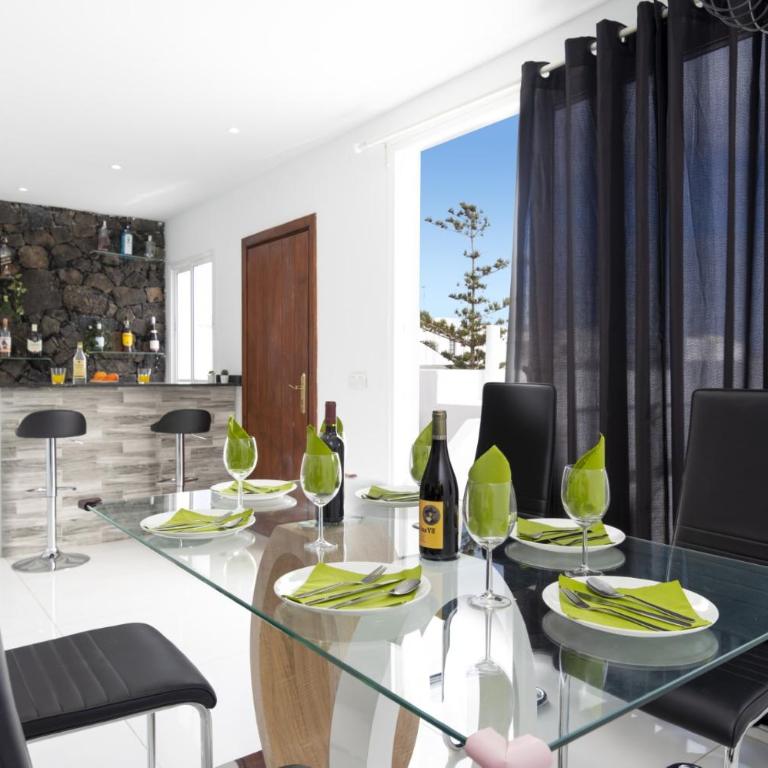 Villa Sunny Side by Villa Plus - Villa - 14