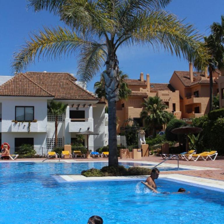 2114-Apt with nice terrace with pool view - Apartamento de 2 dormitorios - 20