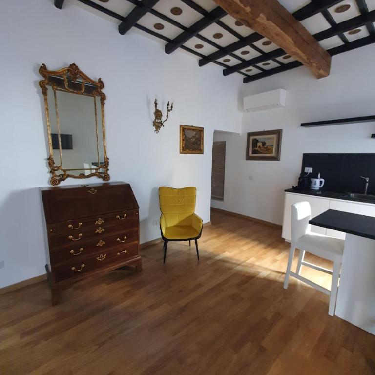 Charming Frattina - 2 bathrooms new apartment - Appartamento con 1 Camera da Letto - 2