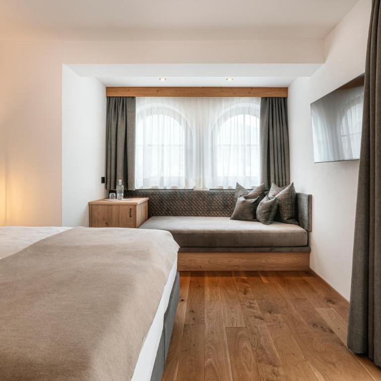 Hotel Niblea Dolomites - Camera Matrimoniale Deluxe con Balcone - 1