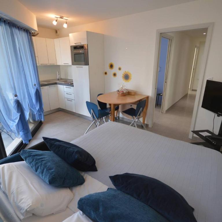 Modern 2 Bd Next To Rue Dantibes - Apartamento - 5
