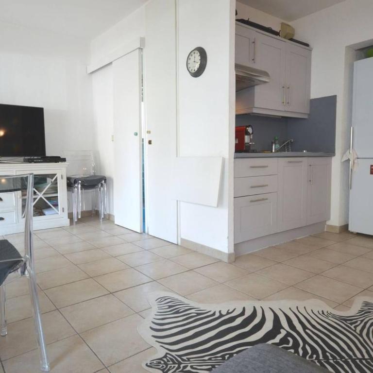 Nice 2 Rooms Cannes Center - Appartement - 6
