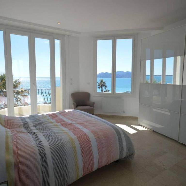 Brand New Three Bedroom Apartment with Sea views - Appartement - 22