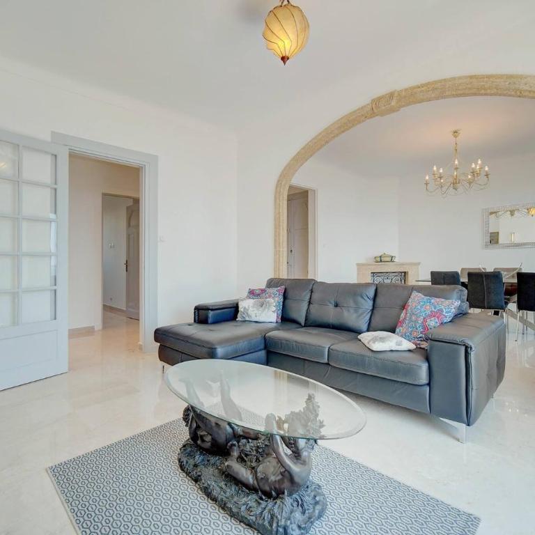 Brand New Three Bedroom Apartment with Sea views - Appartement - 11