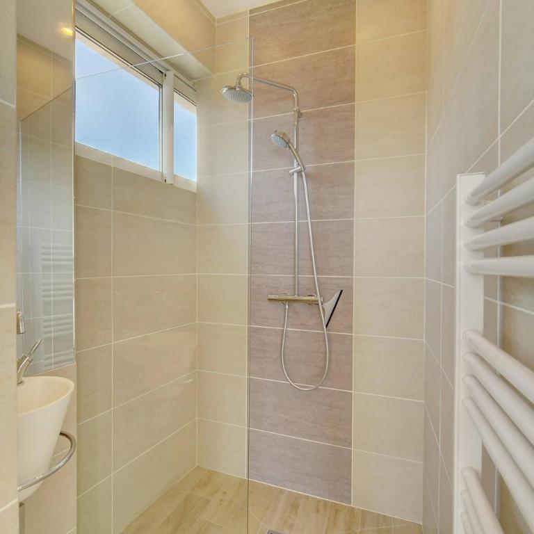 Brand New Three Bedroom Apartment with Sea views - Appartement - 19