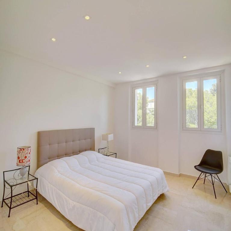 Brand New Three Bedroom Apartment with Sea views - Appartement - 25