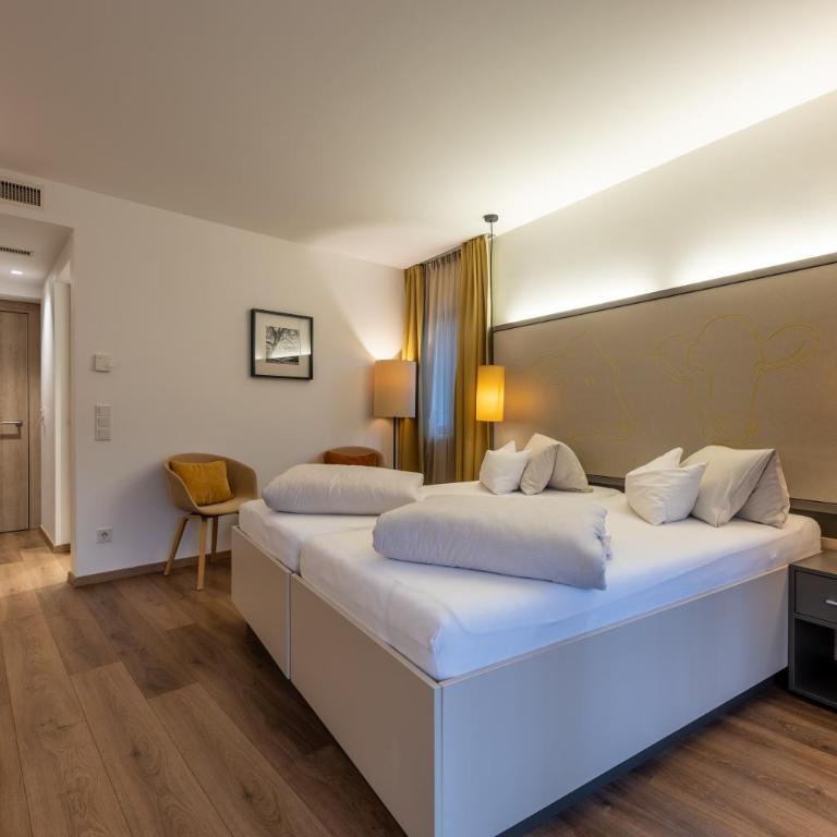 Hotel Wirtshaus Post - Doppelzimmer mit Balkon - 6