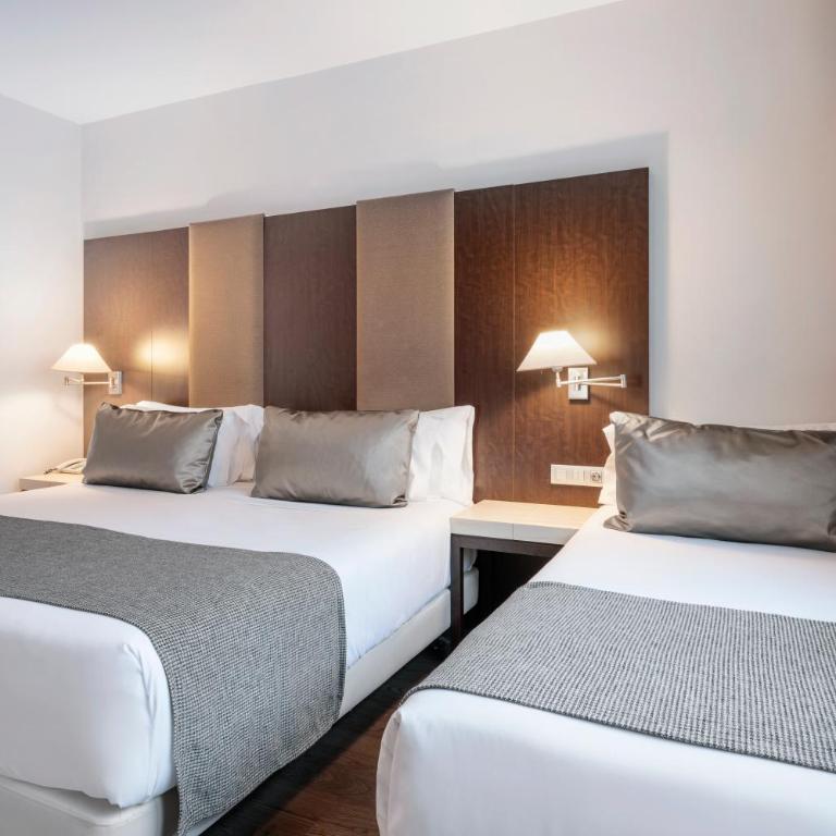 Catalonia El Retiro - Triple Room (3 Adults) - 5