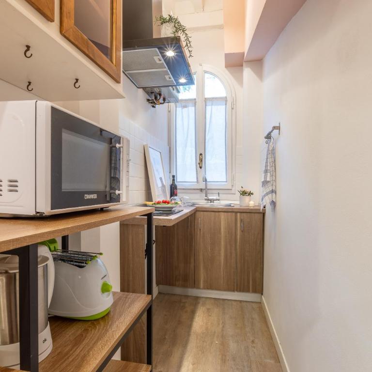 Wine Apartments Florence Vernaccia - Suite Familiare - 21