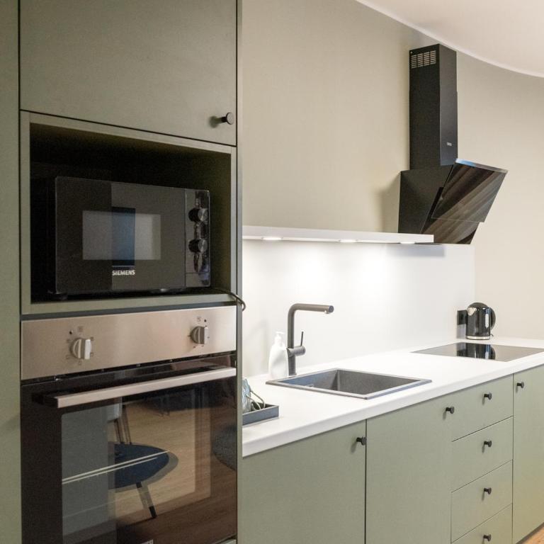KOOS Hotel&Apartments - City Aparthotel - Apartamento con 3 habitaciones - 6