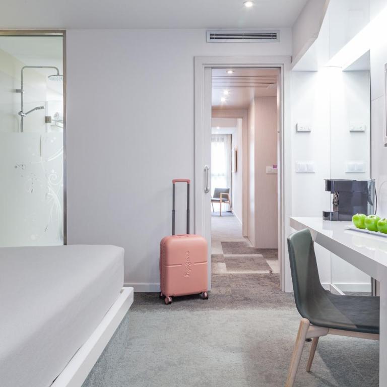 Hotel Maciá Granada Five Senses Rooms & Suites - Family Junior Suite (2 Adults + 2 Children) - 5