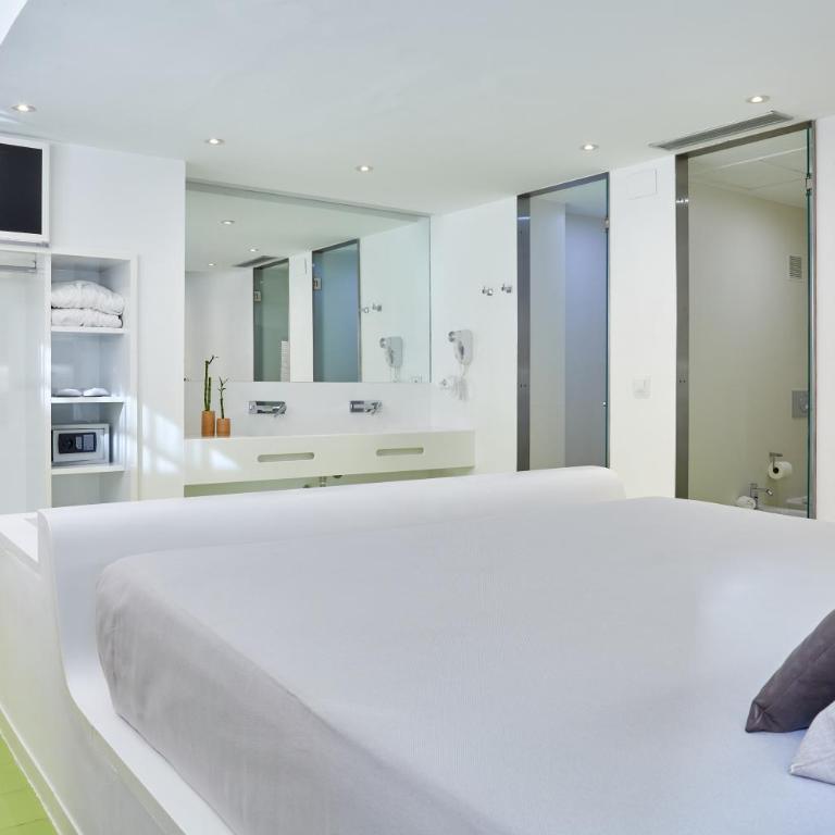 Hotel Maciá Granada Five Senses Rooms & Suites - Junior Suite with Terrace and Spa Bath - 4