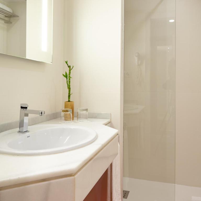 Hotel Maciá Granada Five Senses Rooms & Suites - Queen Room - 6