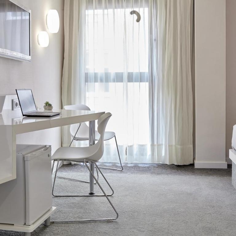 Hotel Maciá Granada Five Senses Rooms & Suites - Two Connecting Double Rooms - 13