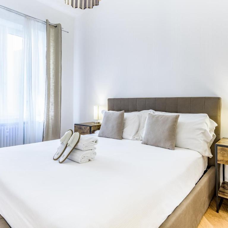 BePlace Apartments in San Babila - Superior Apartment - Via Uberto Visconti di Modrone 6 - 1