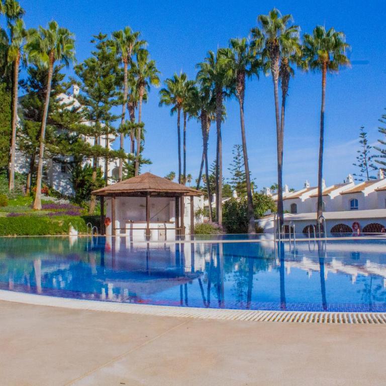 Benalgolf Lovely apartment in Benalmádena with Sea Views, Excellent WIFI connection, private Backyard with BBQ - Apartamento de 2 dormitorios - 1