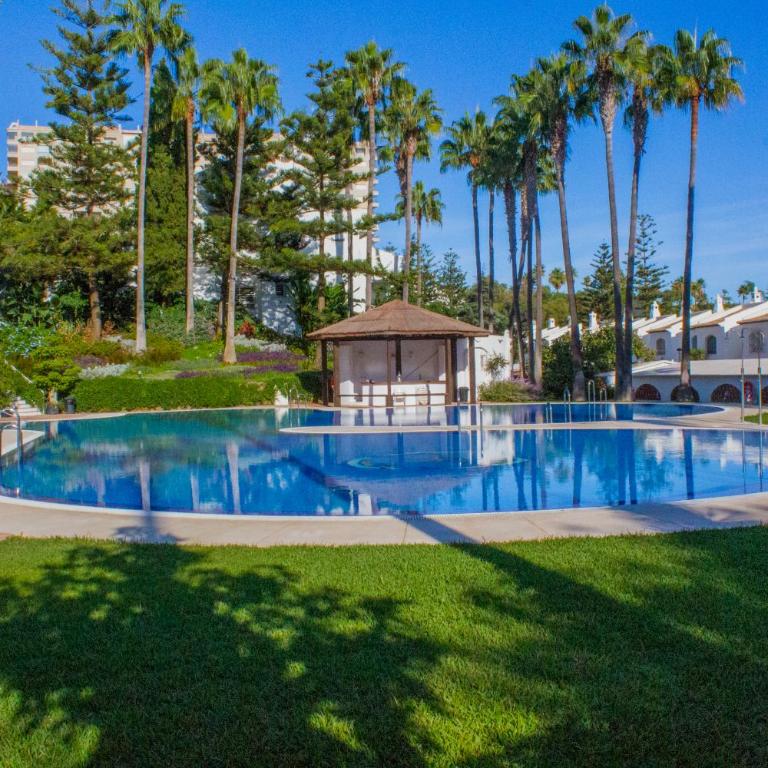 Benalgolf Lovely apartment in Benalmádena with Sea Views, Excellent WIFI connection, private Backyard with BBQ - Apartamento de 2 dormitorios - 35