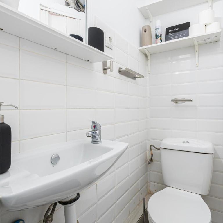 Estudio con encanto en Fuencarral - One-Bedroom Apartment - 14