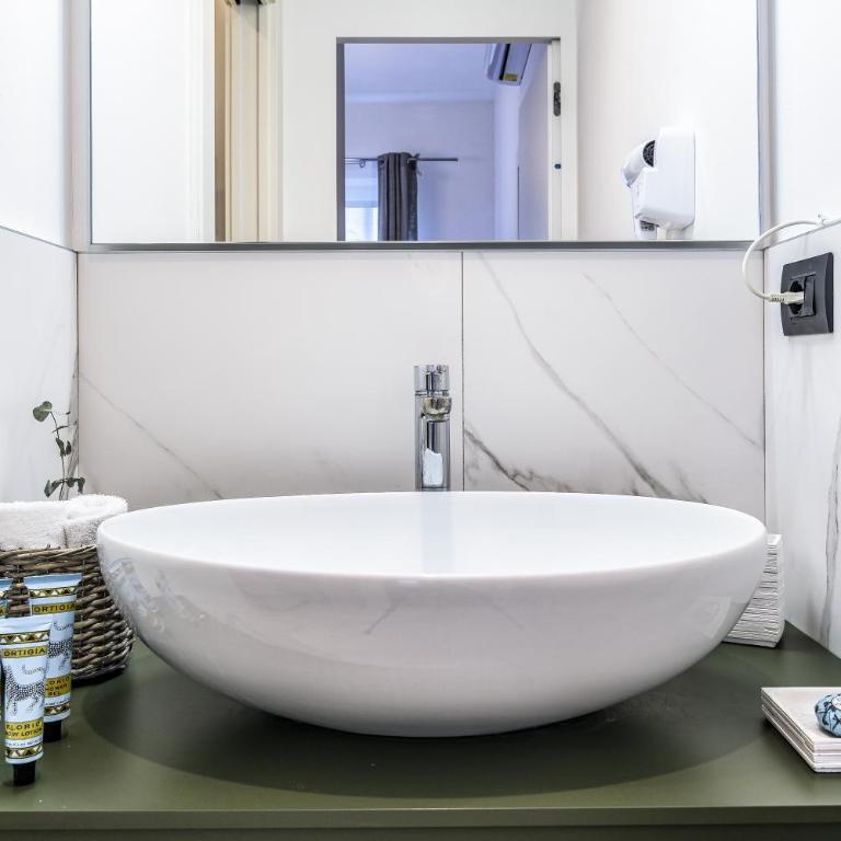 BePlace Apartments in San Babila - Apartment - Via Uberto Visconti di Modrone 6 - 11