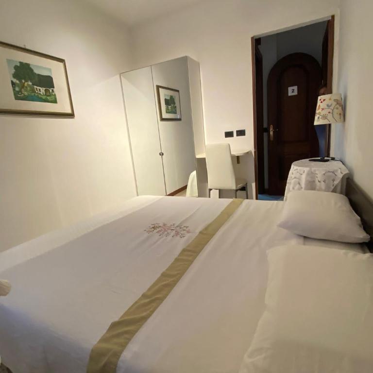 L'angolo di Chiavari - Camera Matrimoniale con Bagno Privato - 2