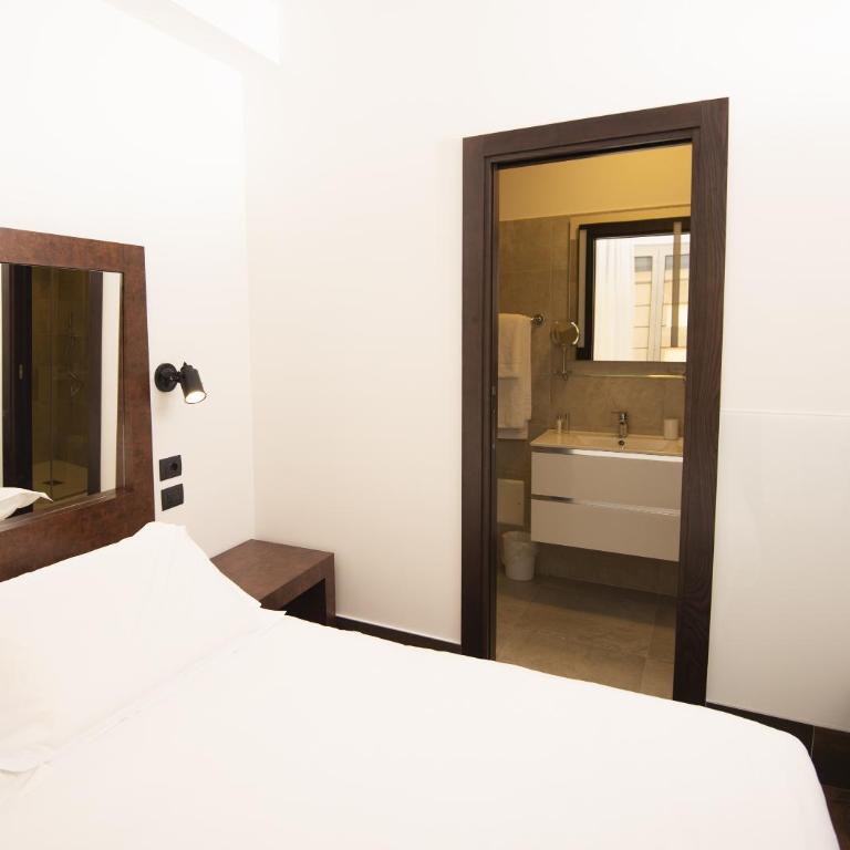Domus Altana - Deluxe Single Room with Balcony - 2