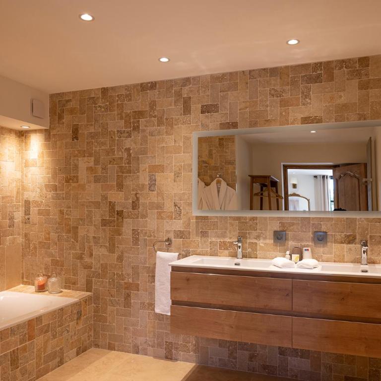 Le Clos de Mansart - Chambre Double Supérieure avec Baignoire - 5