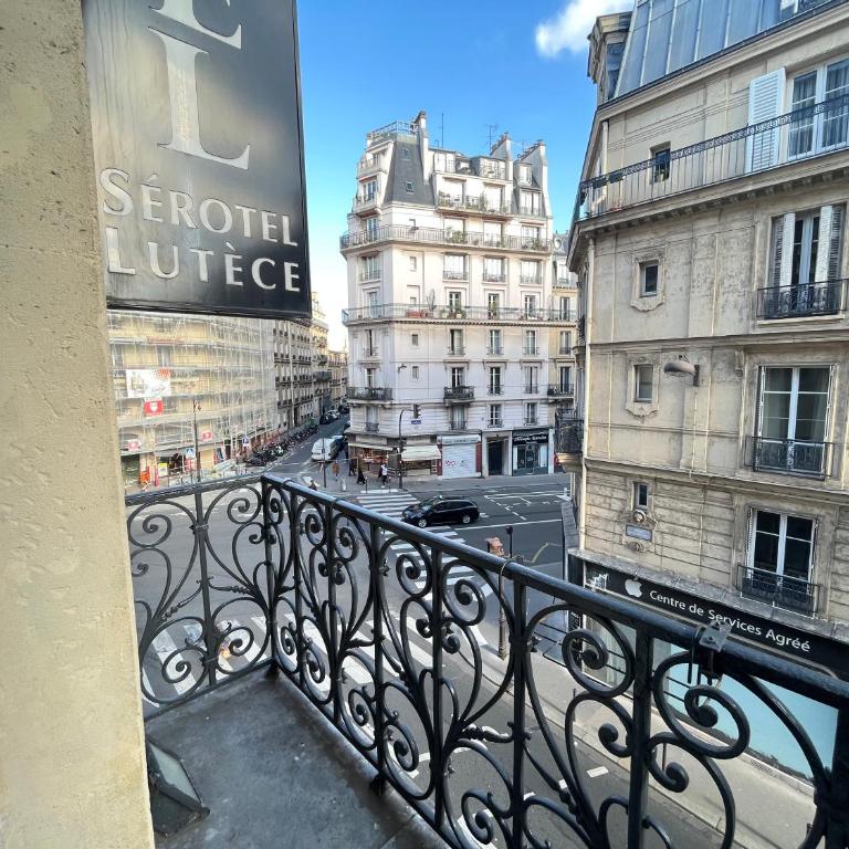 Hôtel Serotel Lutèce - Chambre Double Supérieure avec Balcon - 8