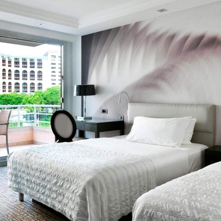 Le Méridien Beach Plaza - Classic Zimmer mit 2 Doppelbetten und Stadtblick - 1