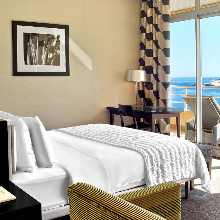 Le Méridien Beach Plaza - Junior Suite mit 1 Kingsize-Bett, Meerblick und Balkon - obere Etage - 2