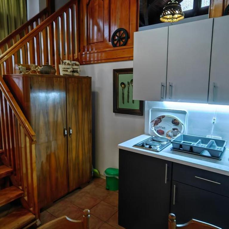 Green Lily Apartments - Apartment - 13