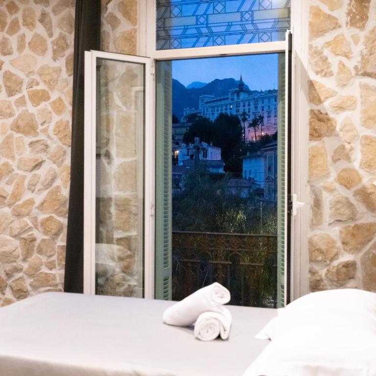 Hotel De Belgique à Menton - Chambre Double - 21