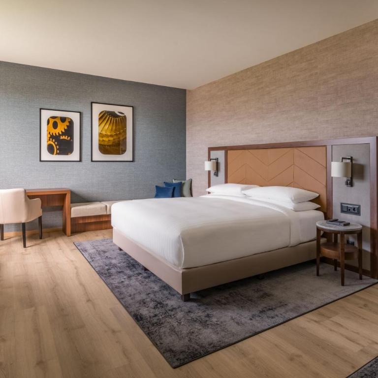 Geneva Marriott Hotel - Suite Junior Lit King-Size - Niveau Club - 1