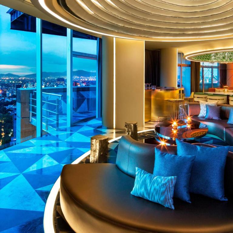 W Mexico City - Habitación Penthouse con cama extragrande y vistas a la ciudad desde el balcón - Planta superior - 7