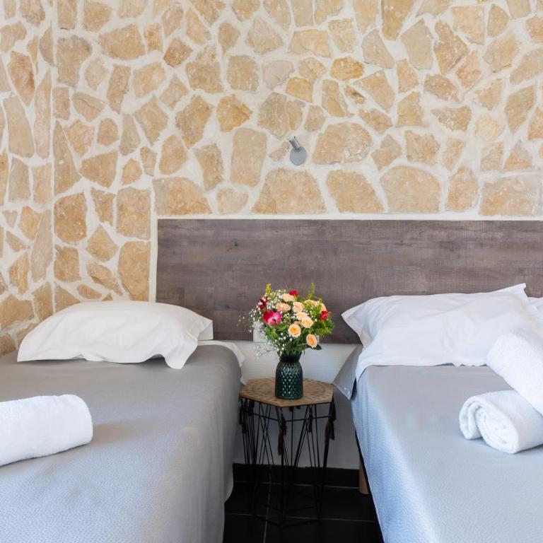 Hotel De Belgique à Menton - Chambre Triple - 9