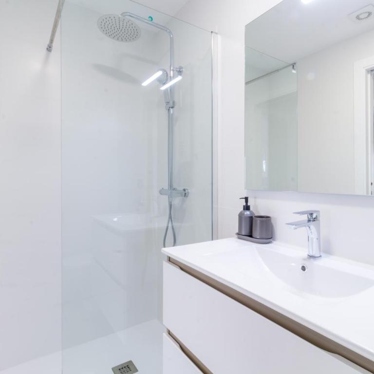 YBH El Castro con Parking gratis - Apartamento de 1 dormitorio - 19