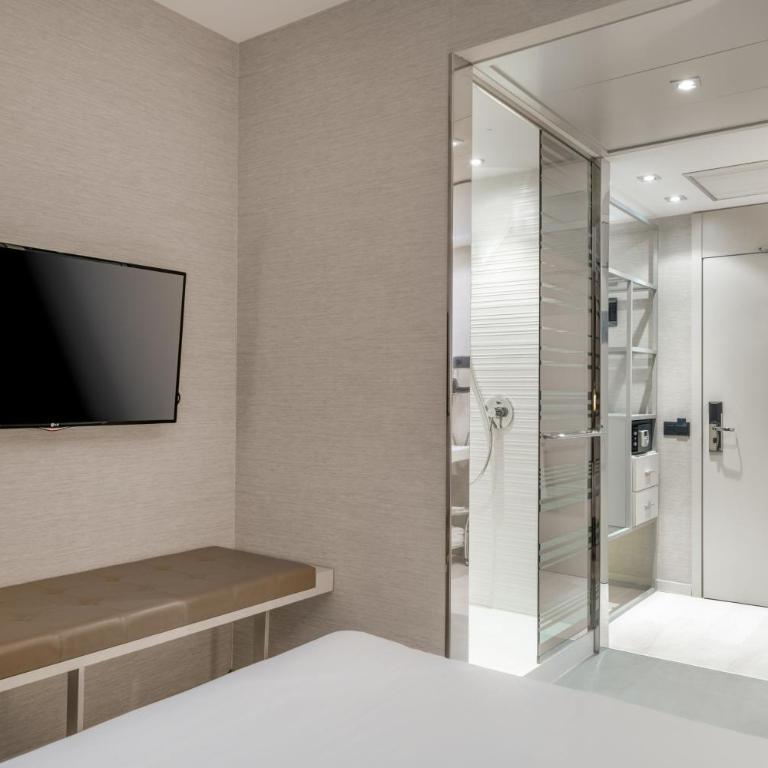 SH Colón Valencia - Double Room with City View - 1