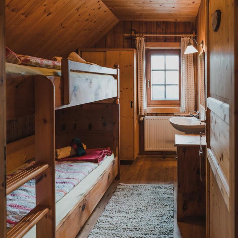 Alexanderhütte - nur zu Fuß erreichbar - Zweibettzimmer mit Gemeinschaftsbad - 3