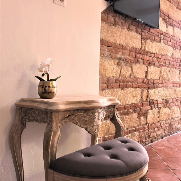 White & Gold Suite Verona - Camera Deluxe - 13