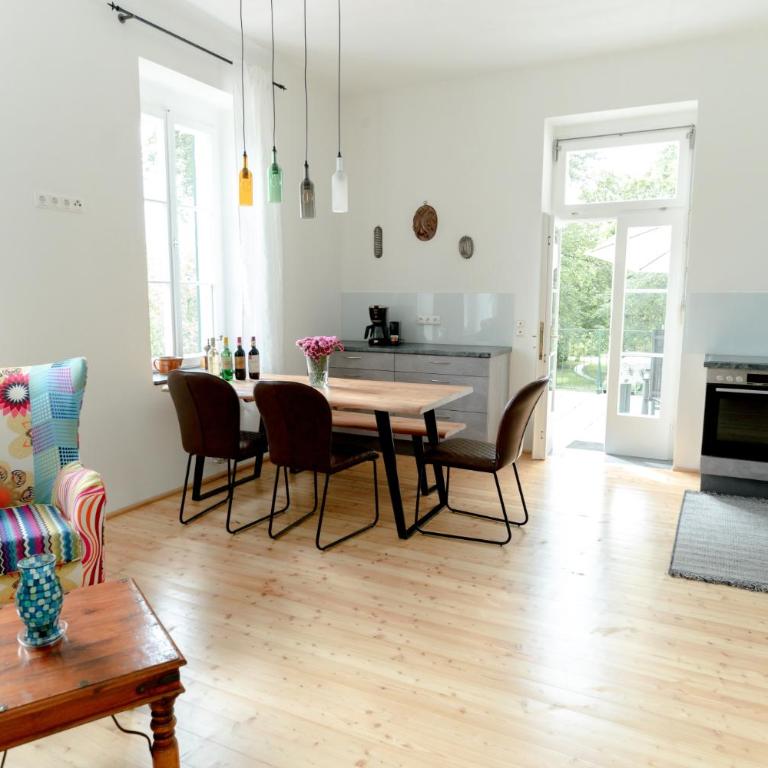 Villa Schwertführer - Apartment mit 2 Schlafzimmern - 1