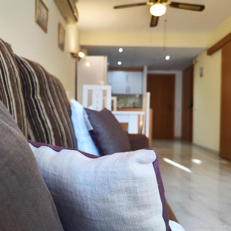 Luminoso apartamento en SALOU con PISCINA, TERRAZA y PARQUE INFANTIL IDEAL FAMILIAS - Apartamento con vistas a la piscina - 82