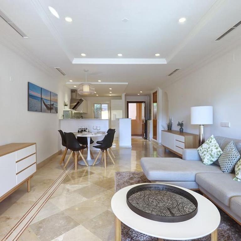 Stunning 2 Bedroom Apartment in Aloha Hill Club - Apartamento de 2 dormitorios - 8