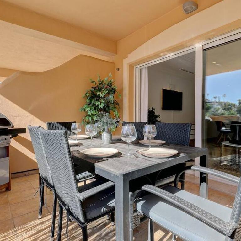 Stunning 2 Bedroom Apartment in Aloha Hill Club - Apartamento de 2 dormitorios - 4
