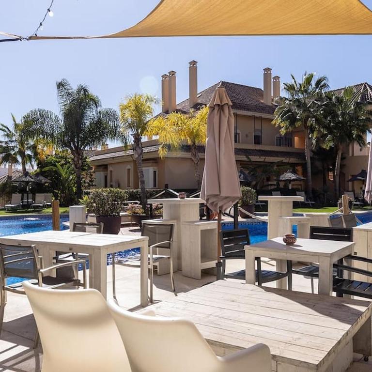 Stunning 2 Bedroom Apartment in Aloha Hill Club - Apartamento de 2 dormitorios - 33