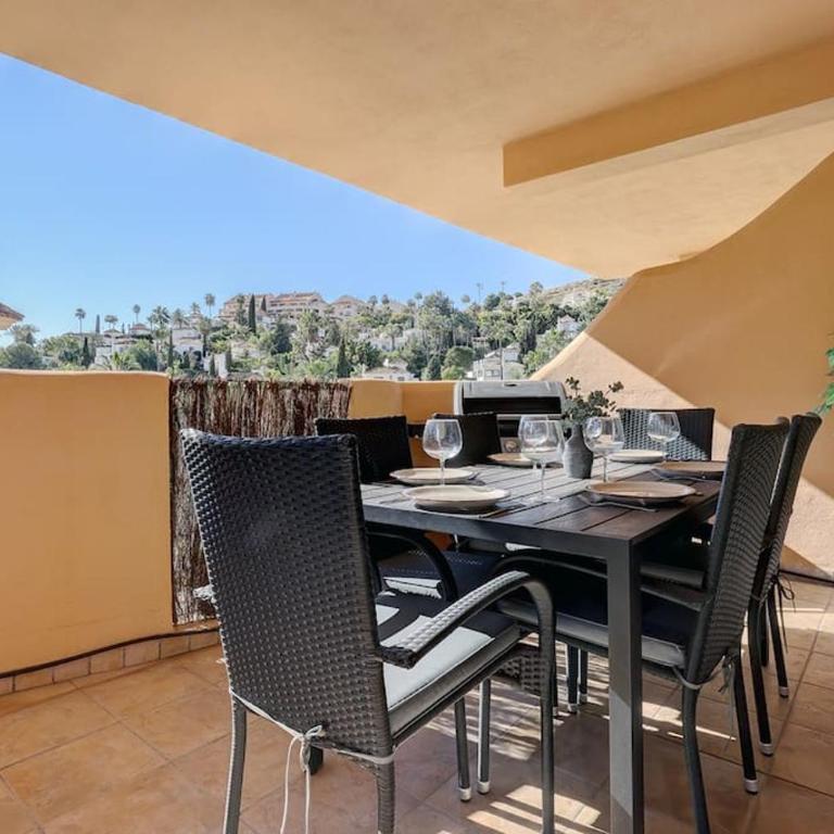 Stunning 2 Bedroom Apartment in Aloha Hill Club - Apartamento de 2 dormitorios - 19