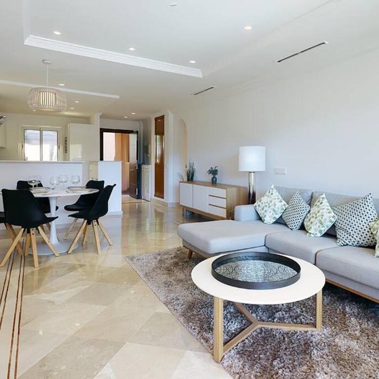 Stunning 2 Bedroom Apartment in Aloha Hill Club - Apartamento de 2 dormitorios - 11