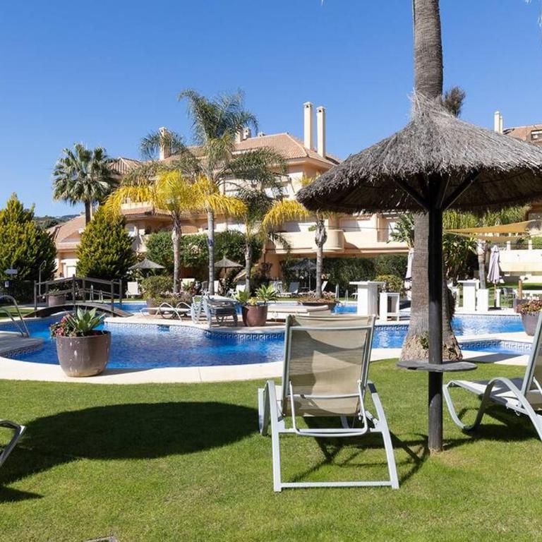 Stunning 2 Bedroom Apartment in Aloha Hill Club - Apartamento de 2 dormitorios - 32