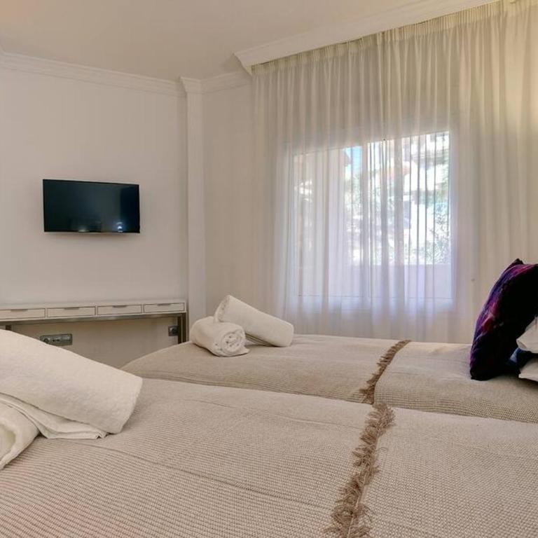 Stunning 2 Bedroom Apartment in Aloha Hill Club - Apartamento de 2 dormitorios - 30