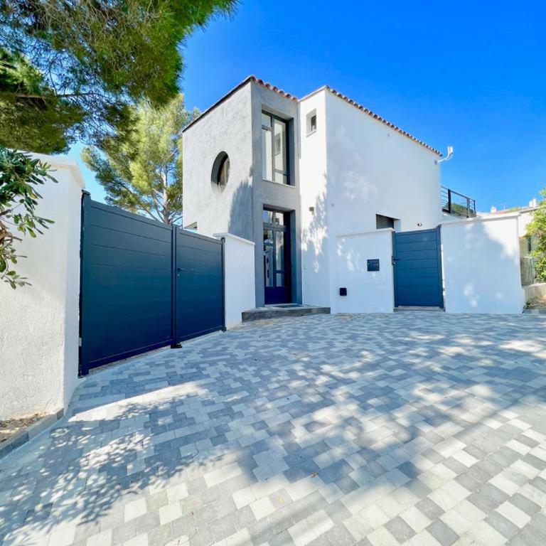 VILLA 650, Vue Mer magnifique, entièrement rénovée avec piscine - Villa - 2