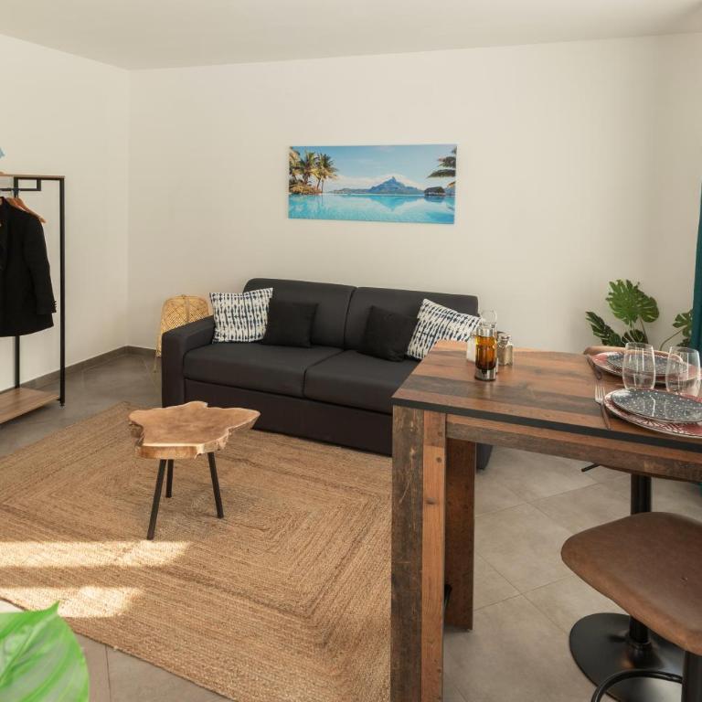Sweet Aloha - Le Mourillon -Host - One-Bedroom Apartment - 8