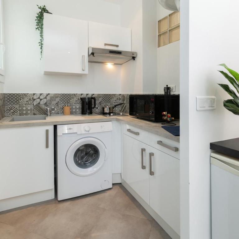 Sweet Aloha - Le Mourillon -Host - One-Bedroom Apartment - 11